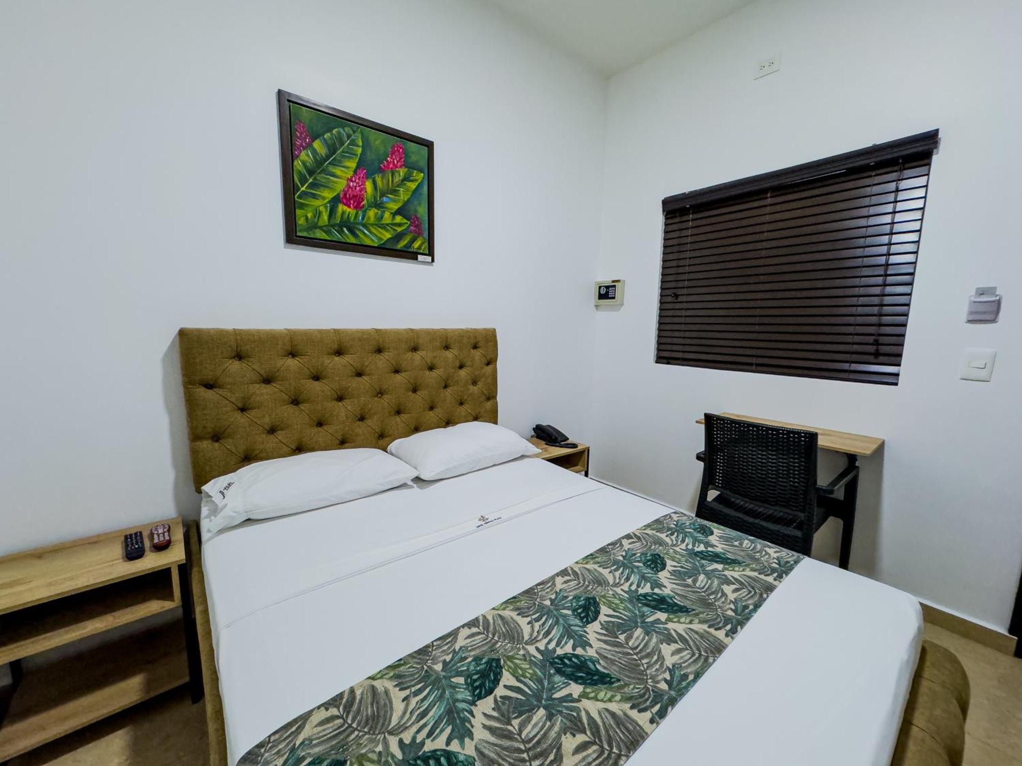 Hotel Central Plaza Medellin อิตากุย ภายนอก รูปภาพ
